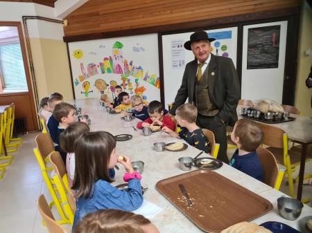 received_727103792803069