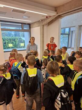 IMG-03d4a4c9262a26f59d07cfa9ef4b46a3-V